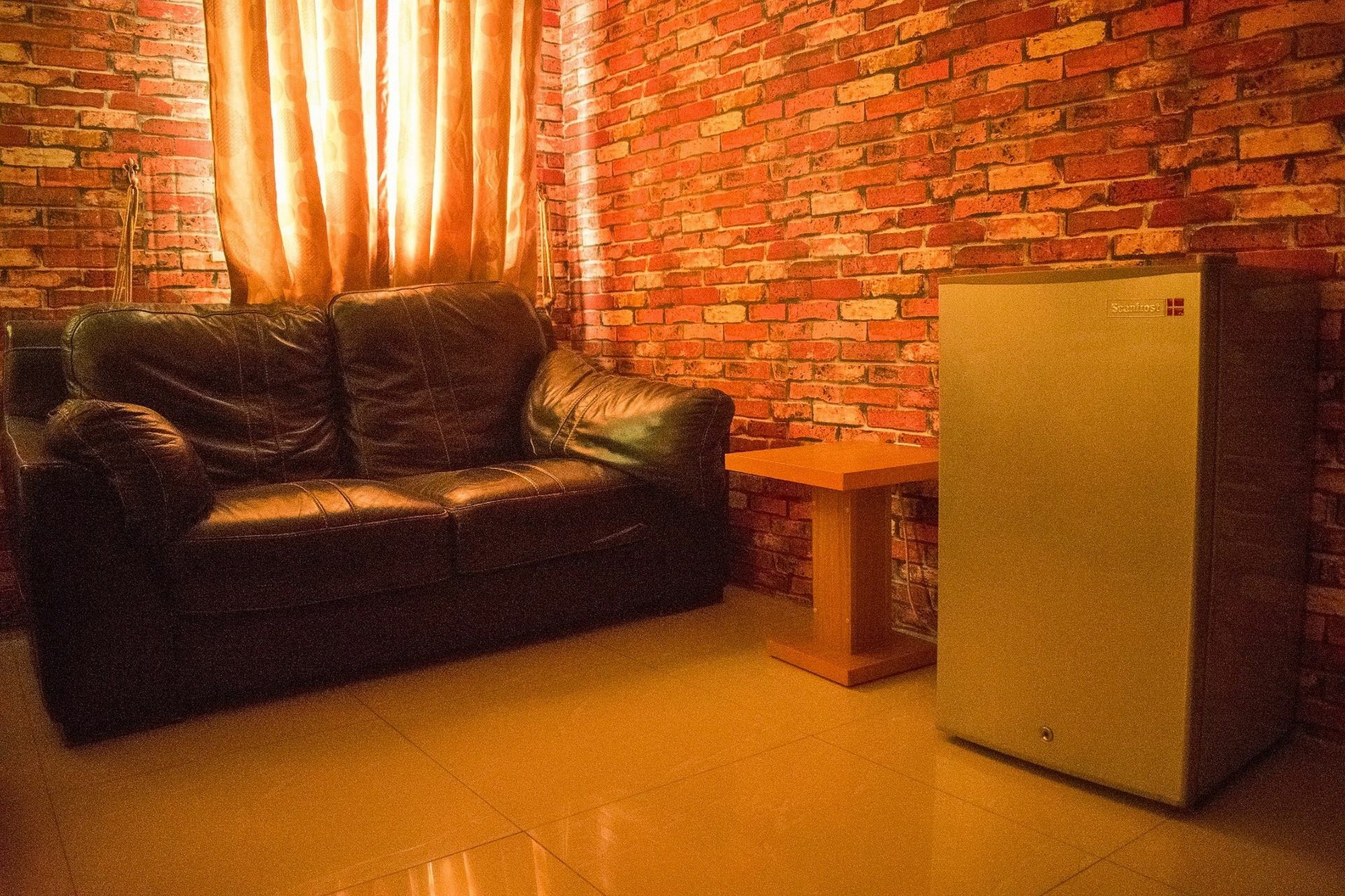 Crestview Hotel & Suites Lagos Buitenkant foto